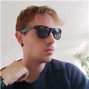 Insegnante di farmacologia, immunologia, istologia, biologia, chimica generale, anatomia e cliniche mediche